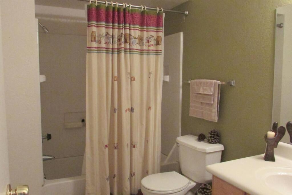 Condo With Heated Pool, Hot Tub, Near Walking Paths Глендейл Экстерьер фото